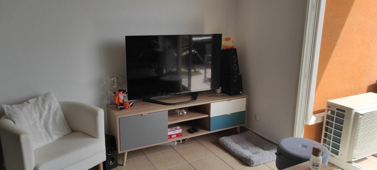 Appartement Avec Grande Terrasse A 15 Mn De La Mer Saint-Esteve  Luaran gambar